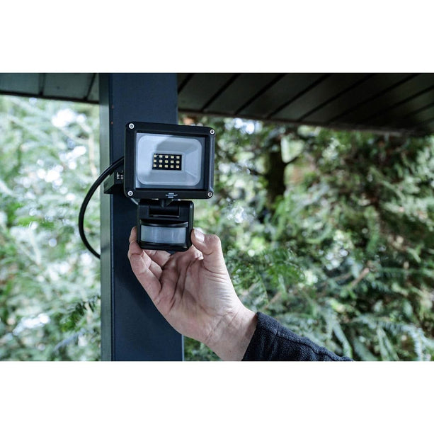 Nedis LED Spotlight JARO 1060 P, IP65, 10W, 1150lm, 6500K, with motion sensor