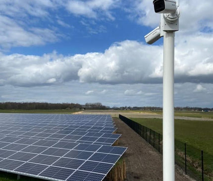 AlarmsysteemExpert.nl Cameramast verplaatsbaar aluminium 3 meter Ø 90mm met tegelframe