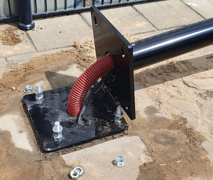 Alarm SystemExpert.co.uk Runder Kameramast mit Kippanker 4 Meter Ø 90mm