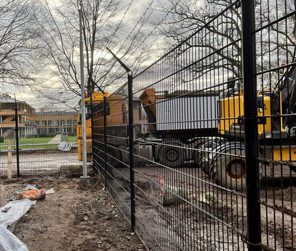 AlarmsysteemExpert.nl Verjongde cameramast met kantelanker en inspectieluik, 6 meter